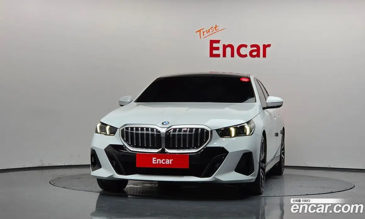 BMW 5 серия 2025 2.0 автомат (гидро), фото 3 BMW 5 серия 2025 2.0 автомат (гидро), фото 3