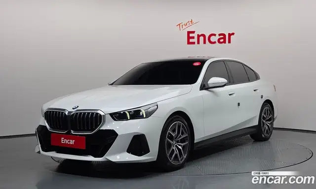 BMW 5 серия, 2025, 13 390 км
