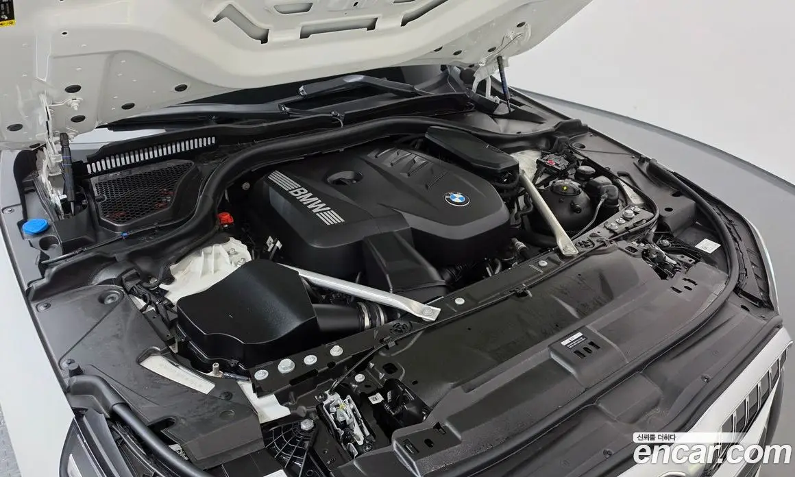 BMW 5 серия 2025 2.0 автомат (гидро), фото 6