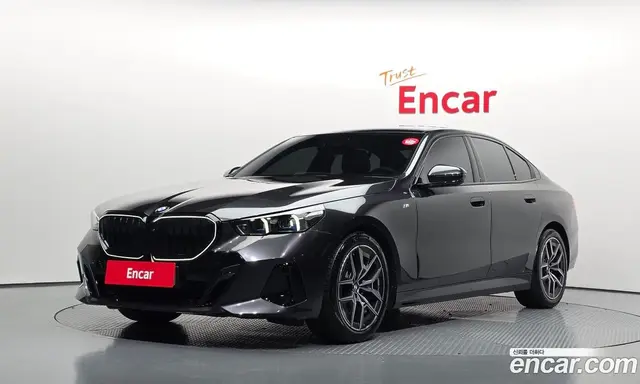 BMW 5 серия, 2025, 15 607 км
