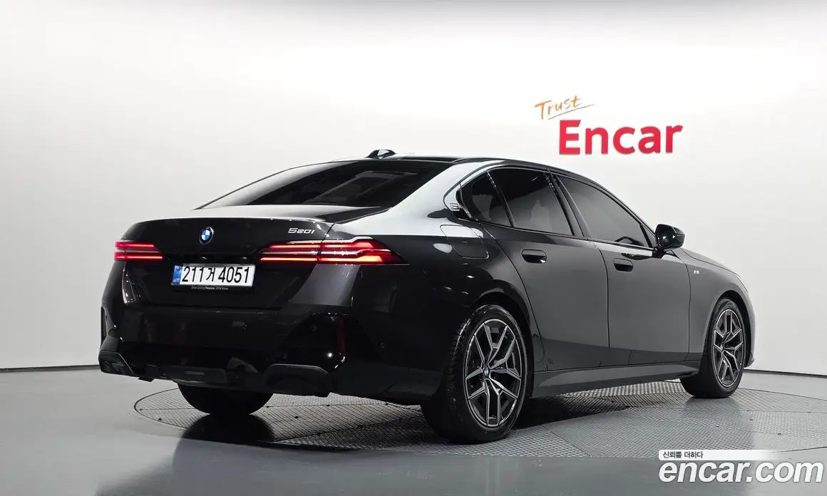 BMW 5 серия 2025 2.0 автомат (гидро), фото 2 BMW 5 серия 2025 2.0 автомат (гидро), фото 2
