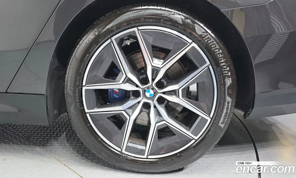 BMW 5 серия 2025 2.0 автомат (гидро), фото 7 BMW 5 серия 2025 2.0 автомат (гидро), фото 7