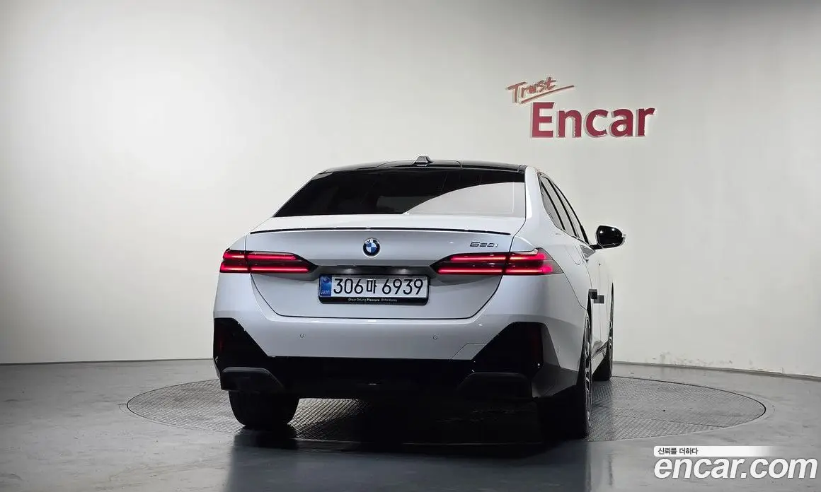 BMW 5 серия 2025 2.0 автомат (гидро), фото 4 BMW 5 серия 2025 2.0 автомат (гидро), фото 4