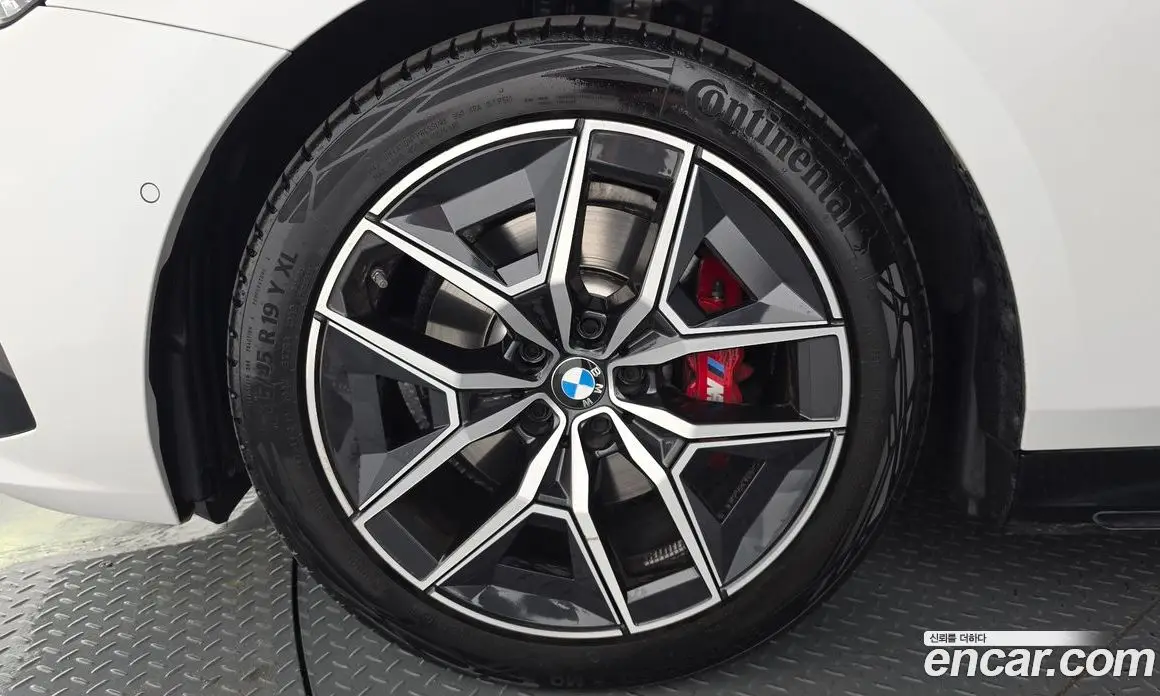 BMW 5 серия 2025 2.0 автомат (гидро), фото 5 BMW 5 серия 2025 2.0 автомат (гидро), фото 5