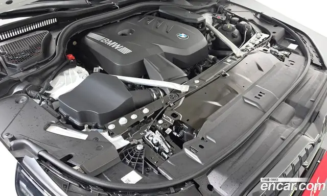 BMW 5 серия 2025 2.0 автомат (гидро), миниатюра 6 BMW 5 серия 2025 2.0 автомат (гидро), миниатюра 6