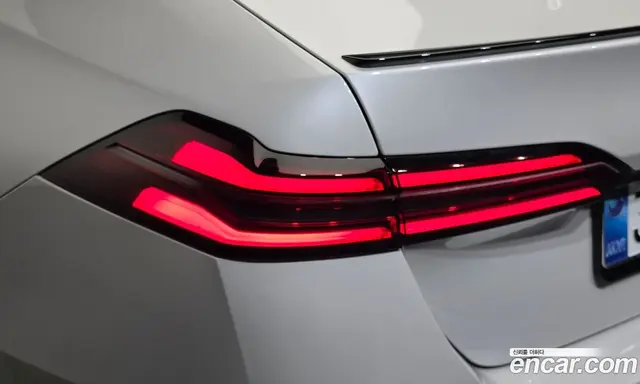 BMW 5 серия 2025 2.0 автомат (гидро), миниатюра 9 BMW 5 серия 2025 2.0 автомат (гидро), миниатюра 9