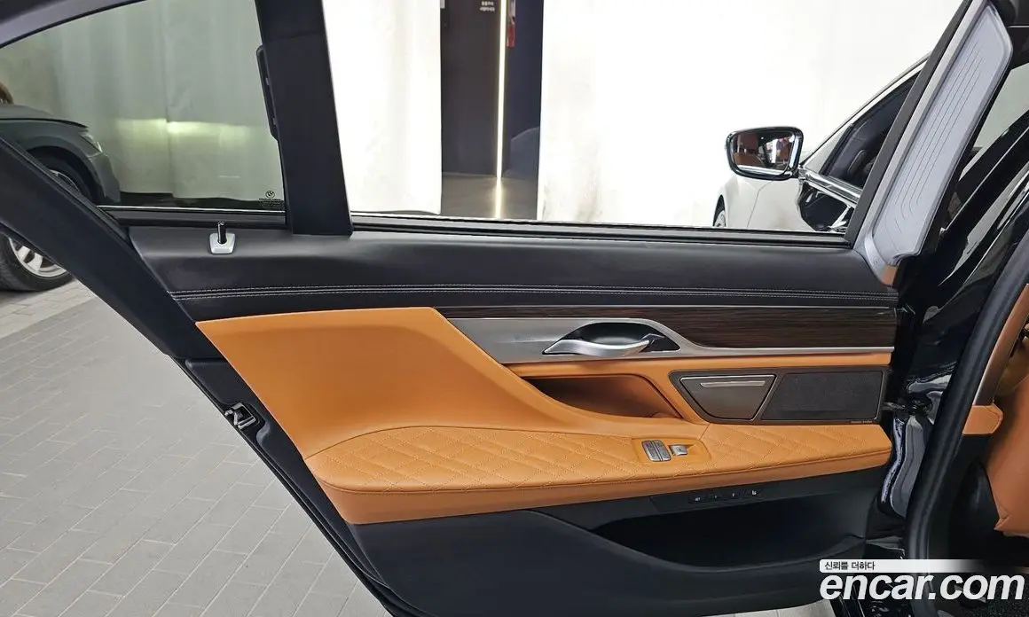 BMW 7 серия 2021 3.0 автомат (гидро), фото 15