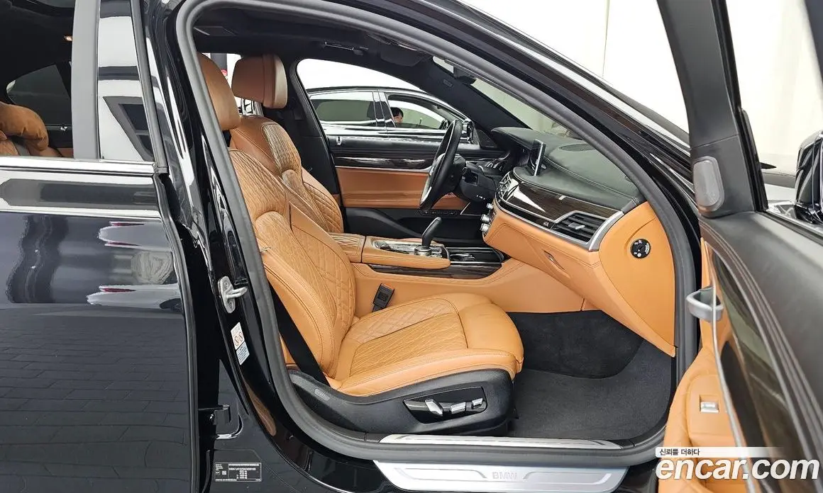 BMW 7 серия 2021 3.0 автомат (гидро), фото 17