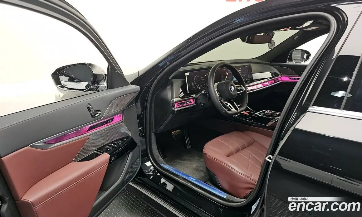BMW 7 серия 2025 3.0 автомат (гидро), фото 12