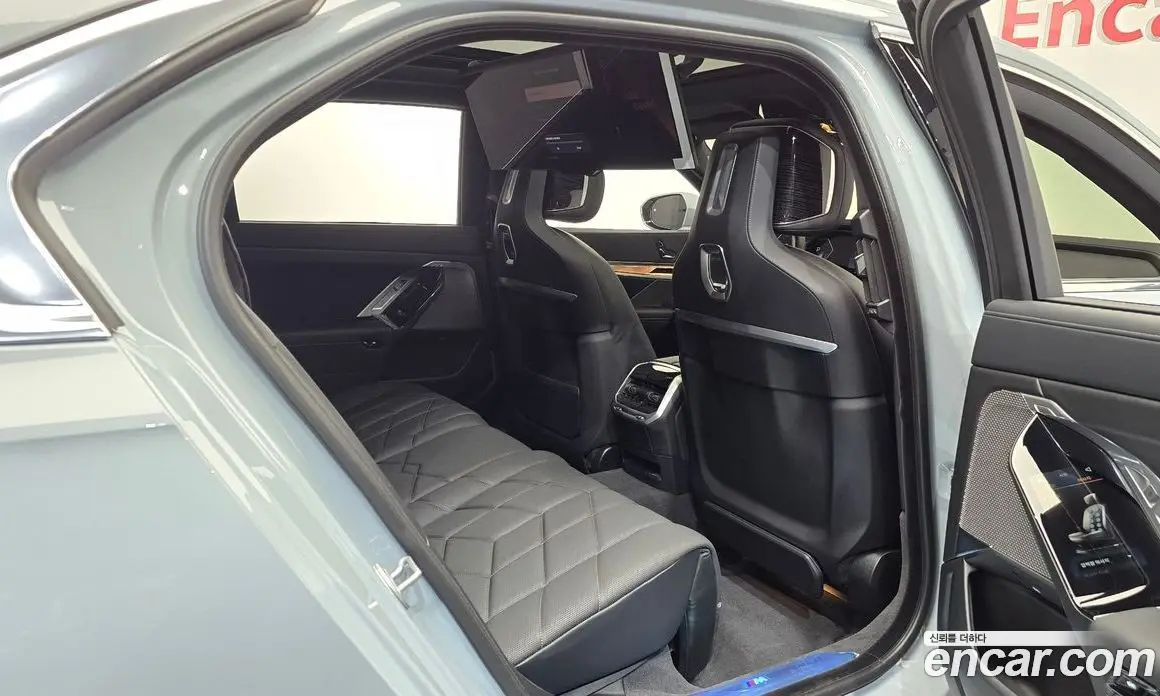 BMW 7 серия 2025 3.0 автомат (гидро), фото 17 BMW 7 серия 2025 3.0 автомат (гидро), фото 17