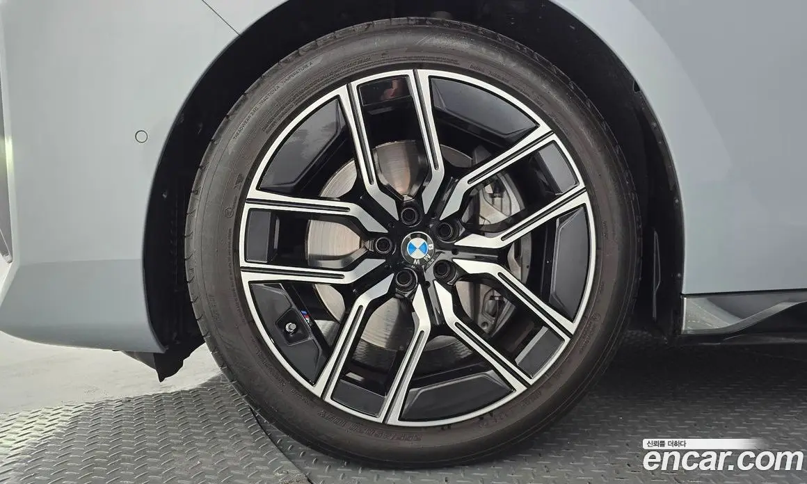 BMW 7 серия 2025 3.0 автомат (гидро), фото 5 BMW 7 серия 2025 3.0 автомат (гидро), фото 5