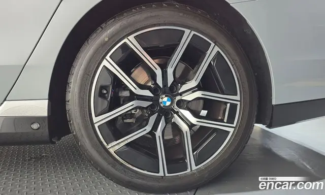 BMW 7 серия 2025 3.0 автомат (гидро), миниатюра 7 BMW 7 серия 2025 3.0 автомат (гидро), миниатюра 7