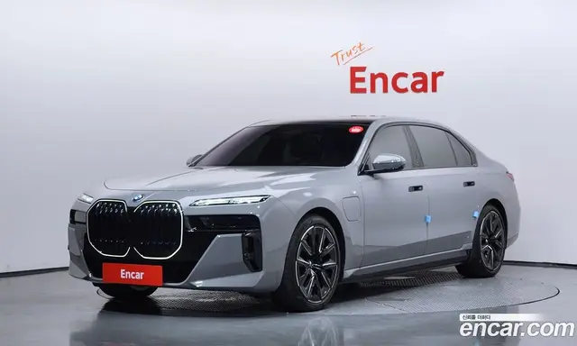 BMW 7 серия, 2025, 10 078 км