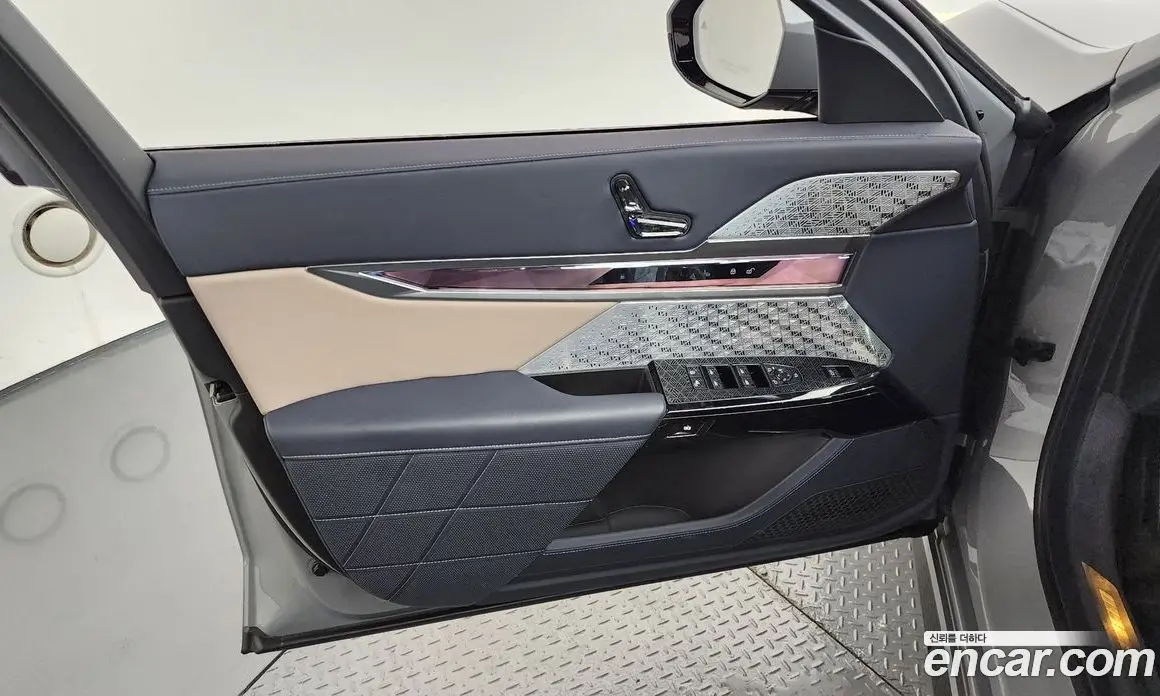 BMW 7 серия 2025 3.0 автомат (гидро), фото 14 BMW 7 серия 2025 3.0 автомат (гидро), фото 14