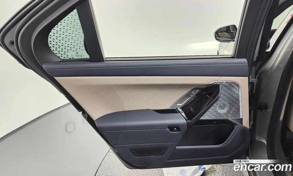 BMW 7 серия 2025 3.0 автомат (гидро), фото 15 BMW 7 серия 2025 3.0 автомат (гидро), фото 15