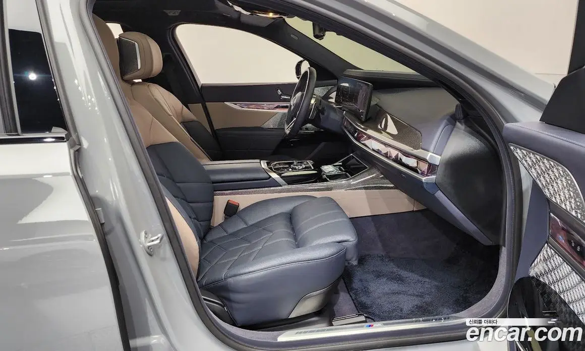 BMW 7 серия 2025 3.0 автомат (гидро), фото 16 BMW 7 серия 2025 3.0 автомат (гидро), фото 16