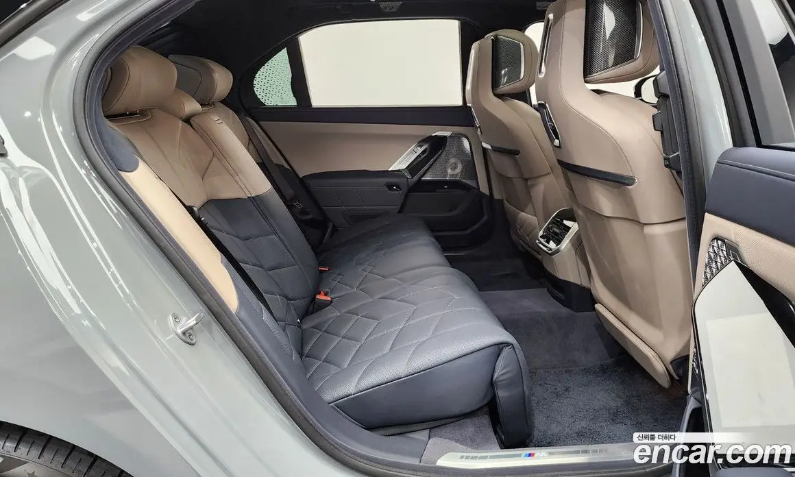BMW 7 серия 2025 3.0 автомат (гидро), фото 17 BMW 7 серия 2025 3.0 автомат (гидро), фото 17