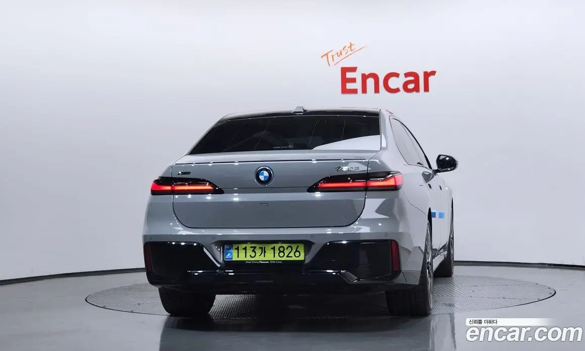 BMW 7 серия 2025 3.0 автомат (гидро), фото 4 BMW 7 серия 2025 3.0 автомат (гидро), фото 4
