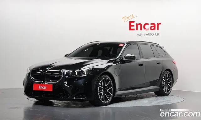 BMW M5, 2026, 4 057 км