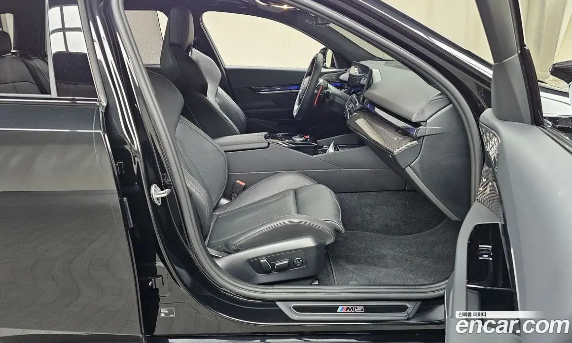 BMW M5 2026 4.4 автомат (гидро), фото 16 BMW M5 2026 4.4 автомат (гидро), фото 16