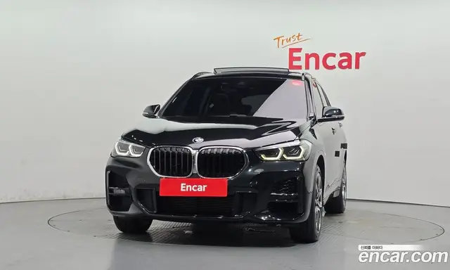 BMW X1 2022 2.0 автомат (гидро), миниатюра 3 BMW X1 2022 2.0 автомат (гидро), миниатюра 3