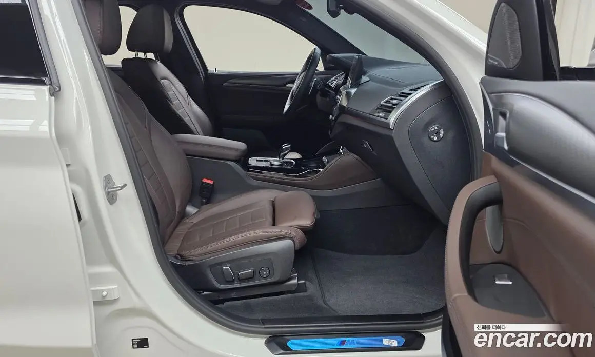 BMW X4 2025 2.0 автомат (гидро), фото 17