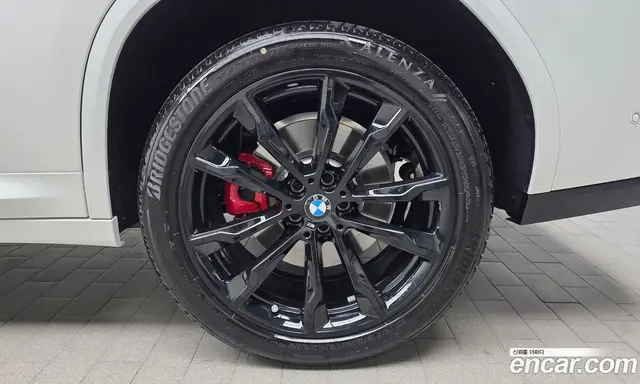 BMW X4 2025 2.0 автомат (гидро), миниатюра 7