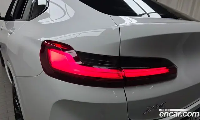 BMW X4 2025 2.0 автомат (гидро), миниатюра 9