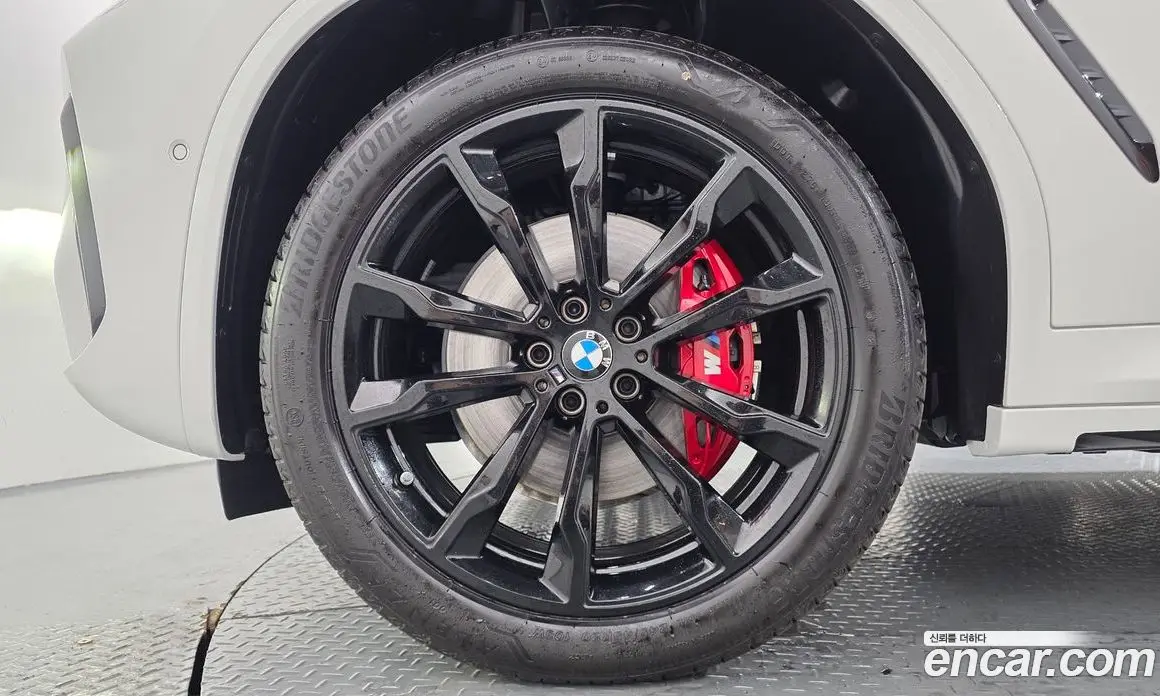 BMW X4 2025 2.0 автомат (гидро), фото 5