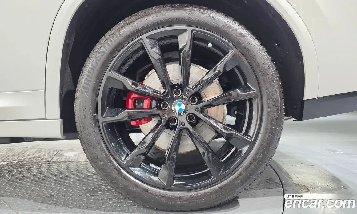 BMW X4 2025 2.0 автомат (гидро), фото 7