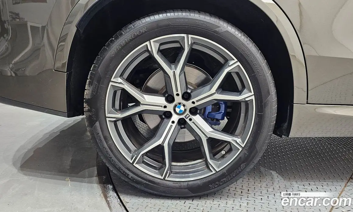 BMW X5 2025 3.0 автомат (гидро), фото 5