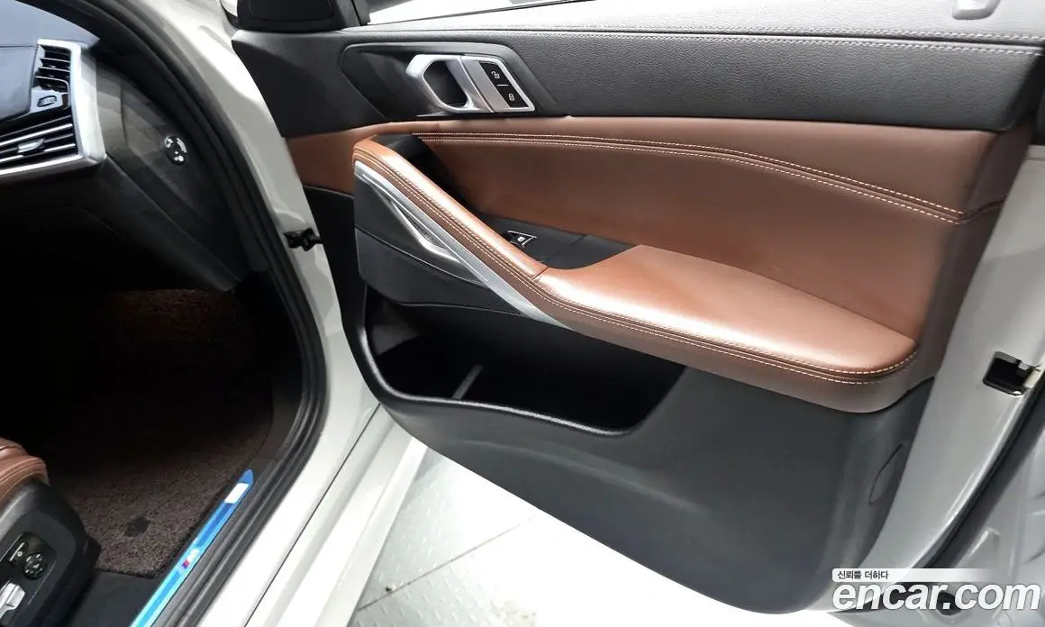 BMW X6 2022 3.0 автомат (гидро), фото 14