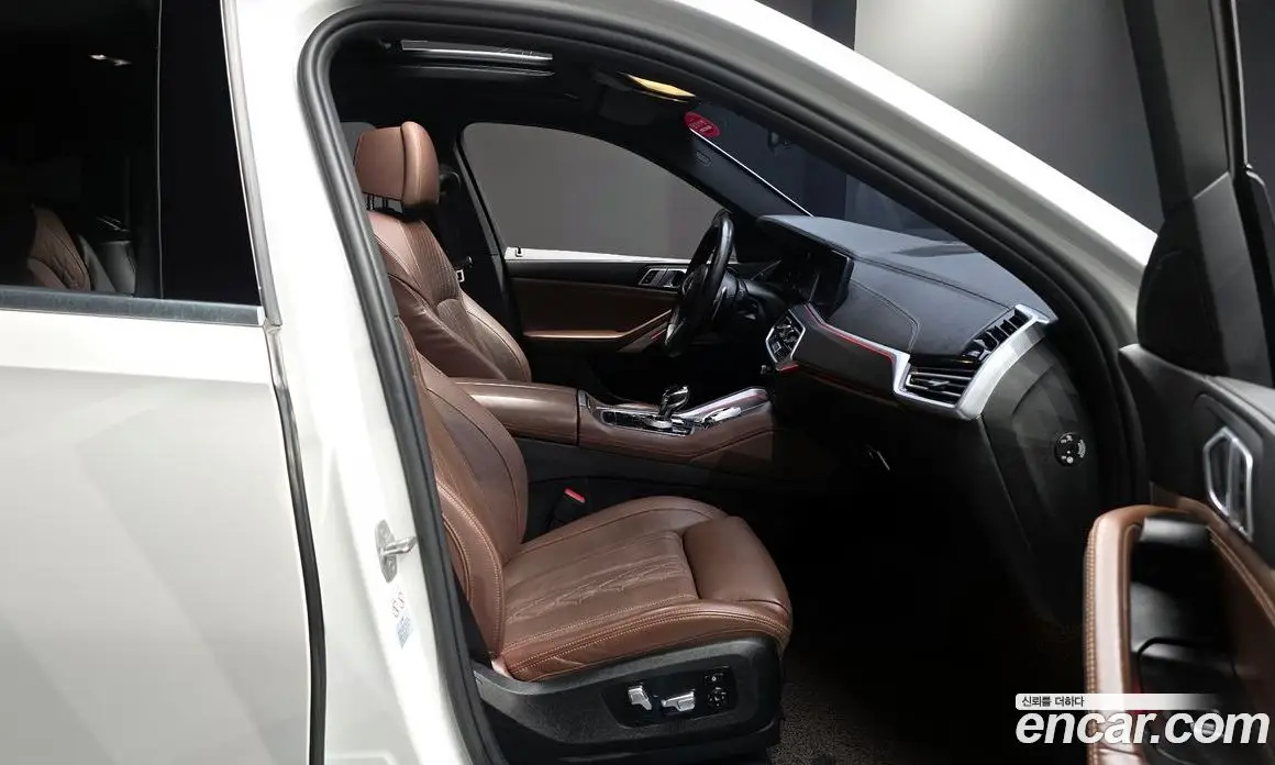 BMW X6 2022 3.0 автомат (гидро), фото 18