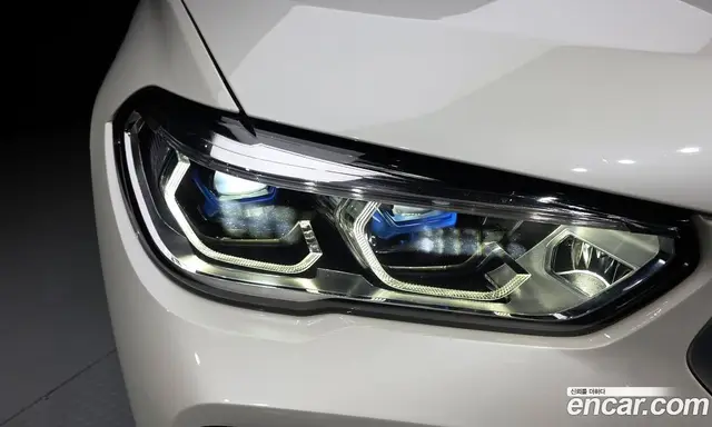 BMW X6 2022 3.0 автомат (гидро), миниатюра 8