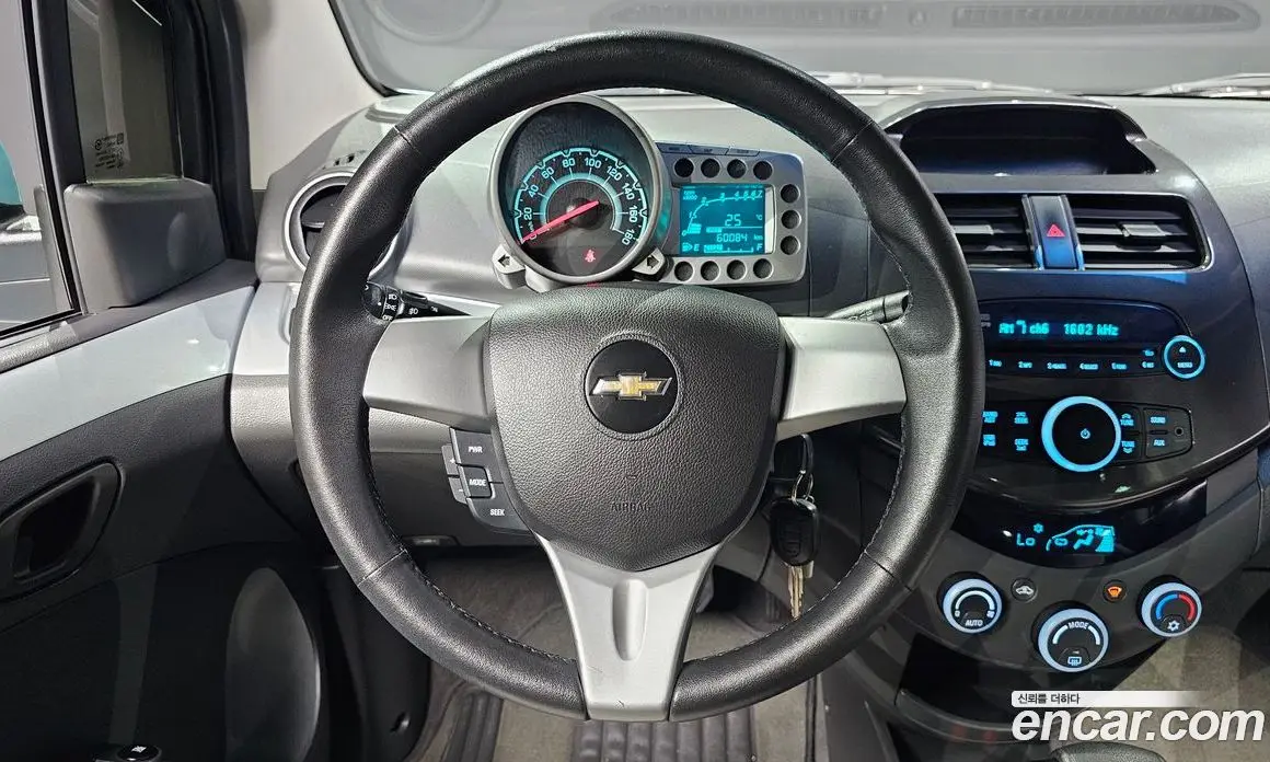 Chevrolet Spark 2011 1.0 автомат (гидро), фото 12