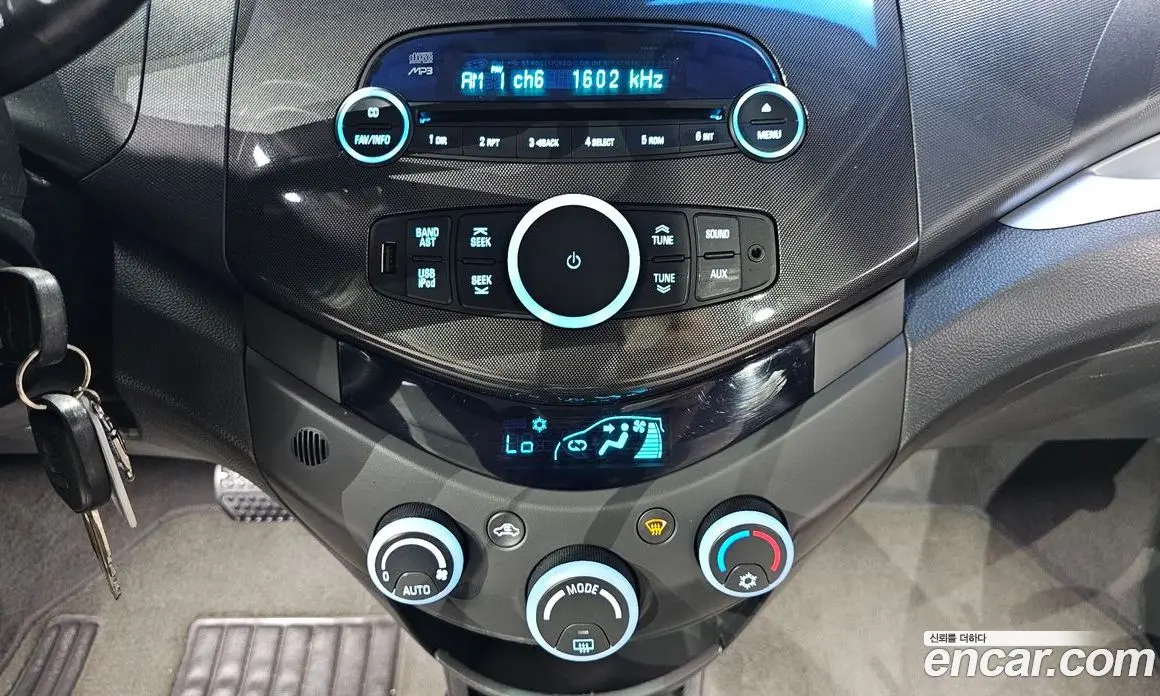 Chevrolet Spark 2011 1.0 автомат (гидро), фото 15