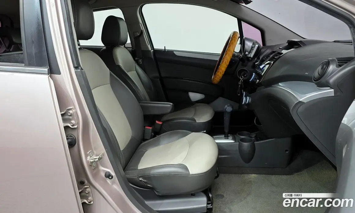 Chevrolet Spark 2012 1.0 автомат (гидро), фото 16 Chevrolet Spark 2012 1.0 автомат (гидро), фото 16