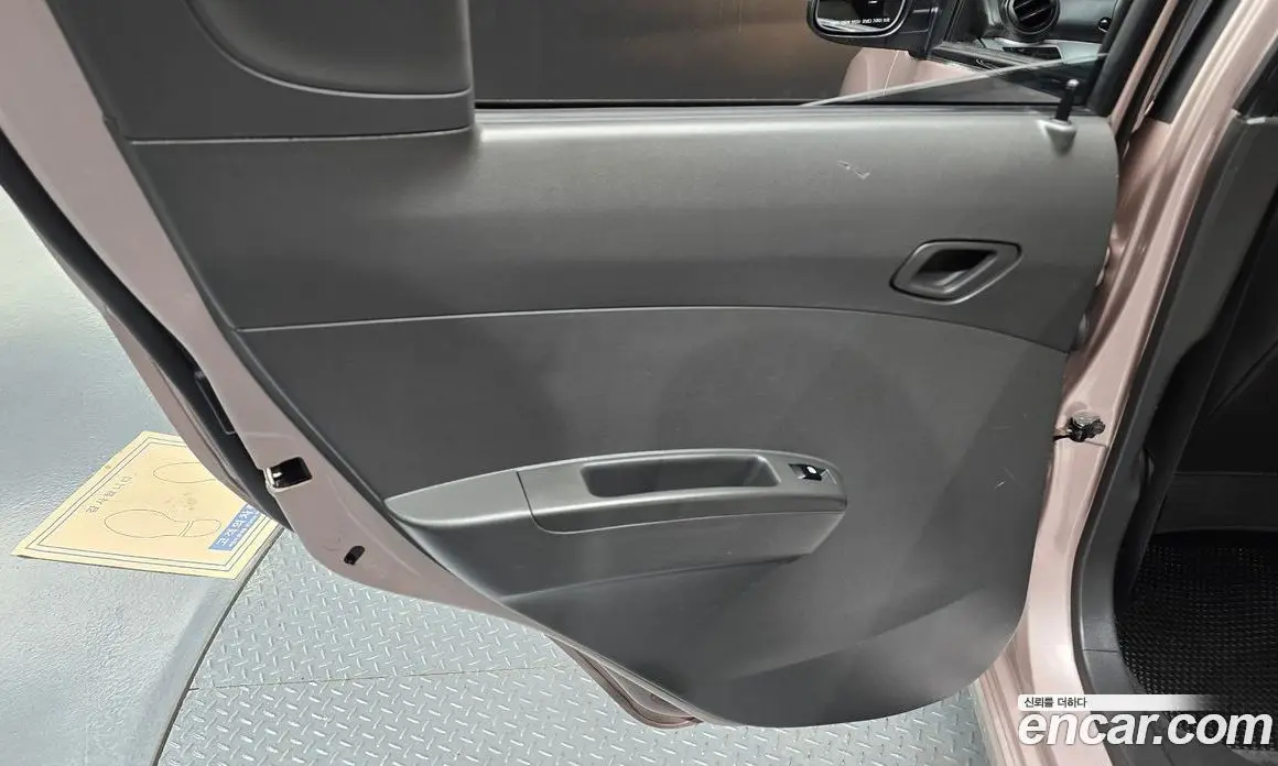 Chevrolet Spark 2012 1.0 автомат (гидро), фото 15 Chevrolet Spark 2012 1.0 автомат (гидро), фото 15