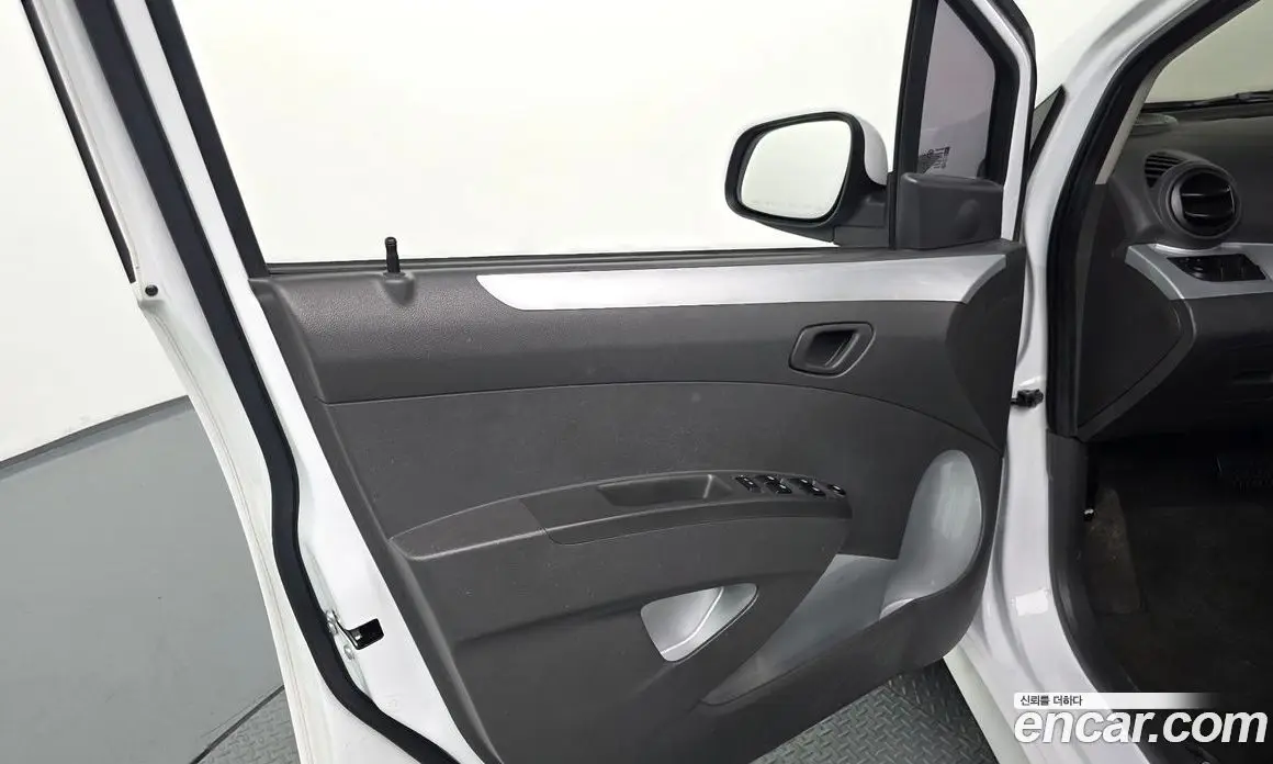 Chevrolet Spark 2014 1.0 автомат (гидро), фото 13