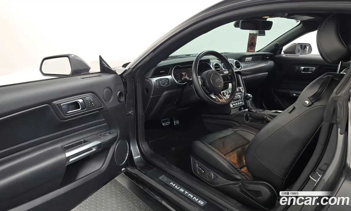 Ford Mustang 2018 2.3 автомат (гидро), фото 13 Ford Mustang 2018 2.3 автомат (гидро), фото 13