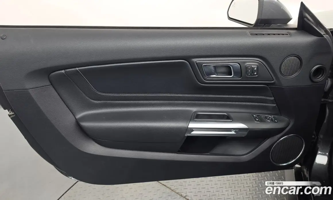 Ford Mustang 2018 2.3 автомат (гидро), фото 14 Ford Mustang 2018 2.3 автомат (гидро), фото 14