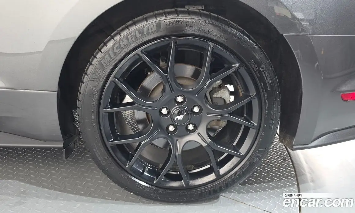 Ford Mustang 2018 2.3 автомат (гидро), фото 7 Ford Mustang 2018 2.3 автомат (гидро), фото 7