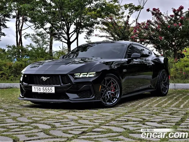 Ford Mustang, 2025, 13 300 км
