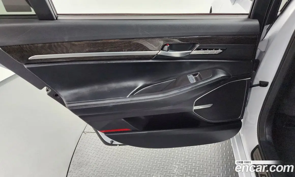 Genesis EQ900 2015 3.3 автомат (гидро), фото 13