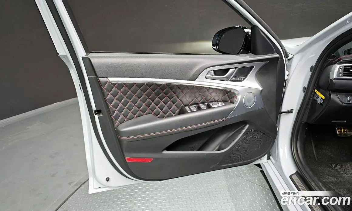 Genesis G70 2018 3.3 автомат (гидро), фото 14