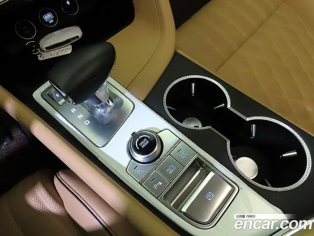 Genesis G70 2025 2.5 автомат (гидро), миниатюра 12