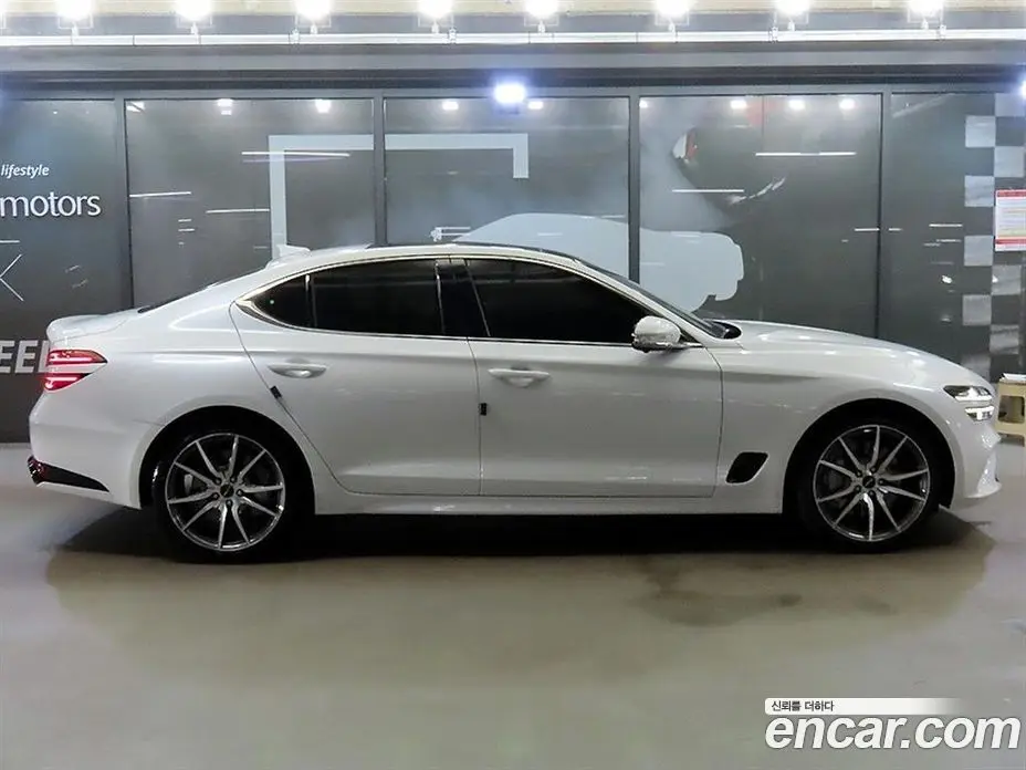Genesis G70 2025 2.5 автомат (гидро), фото 3