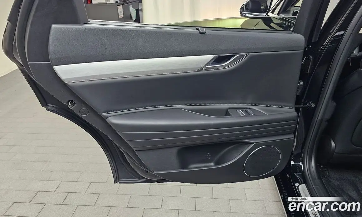 Genesis G80 2024 2.5 автомат (гидро), фото 14 Genesis G80 2024 2.5 автомат (гидро), фото 14