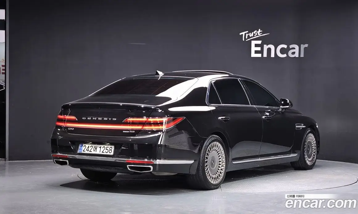 Genesis G90 2019 3.8 автомат (гидро), фото 2 Genesis G90 2019 3.8 автомат (гидро), фото 2