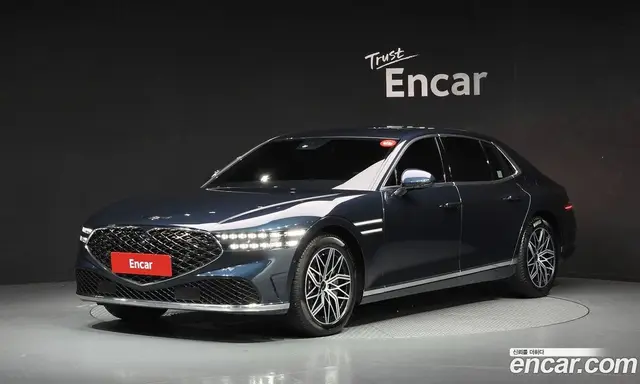 Genesis G90, 2023, 40 632 км
